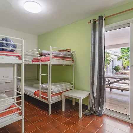 Apartment Bogues